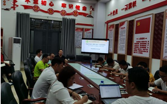 南宁市东盟黄冈中学召开“品质教育 学在南宁”专题宣讲会