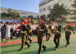 南宁市东盟黄冈中学级组动态 （第三期）