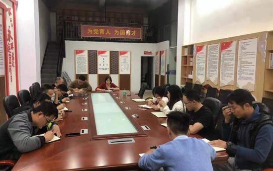 南宁市东盟黄冈中学简讯十条（第十八期）
