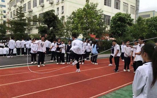 南宁市东盟黄冈中学即将举行第九届校园运动会
