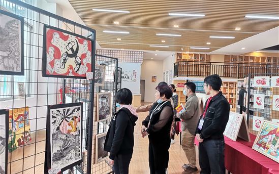 爱华集团领导一行到我校交流指导工作