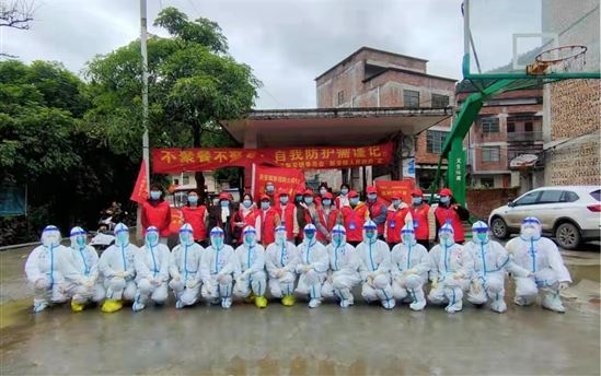 用心“抗疫”护家园 青春志愿在行动——看南宁市东盟黄冈中学学生志愿者的责任与担当！