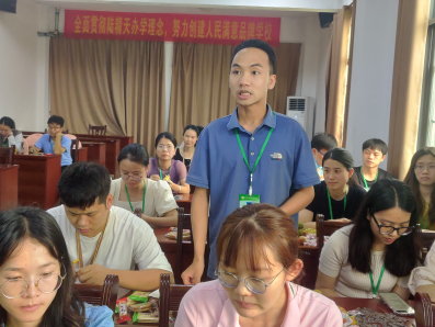 同“新”共“话”新发展，聚力共谋新篇章——南宁市宏徳高级中学举办2022-2023年度新入职教师座谈会
