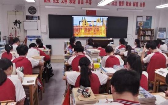南宁市宏德高级中学（原南宁市东盟黄冈中学）级部动态（第六十八期）