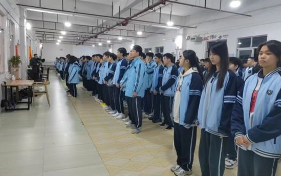 南宁市宏德高级中学级部动态（第八十二期）