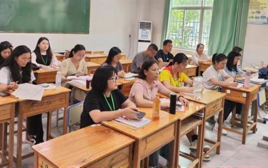 南宁市宏德高级中学教研组动态（第八十四期）