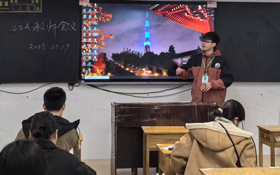 南宁市宏德高级中学级部动态（第一百二十一期）