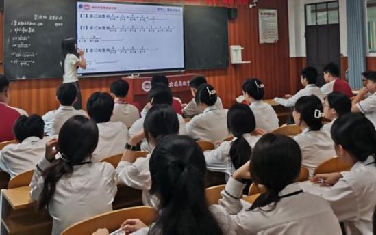 南宁市宏德高级中学教研组动态（第一百二十七期）