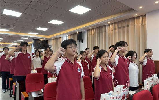 薪火相传担重任  凝心聚力向未来