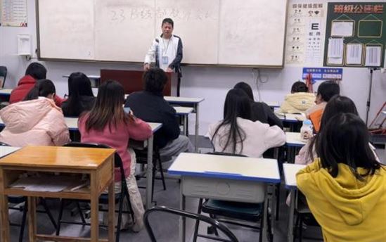 南宁市宏德高级中学级部动态（第一百五十五期）