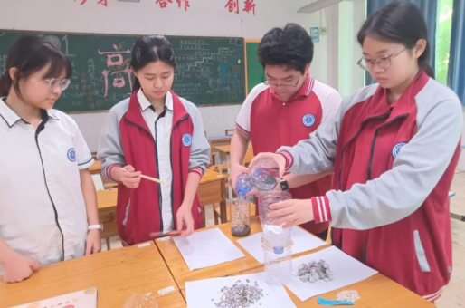 南宁市宏德高级中学简讯十条（第一百七十二期）